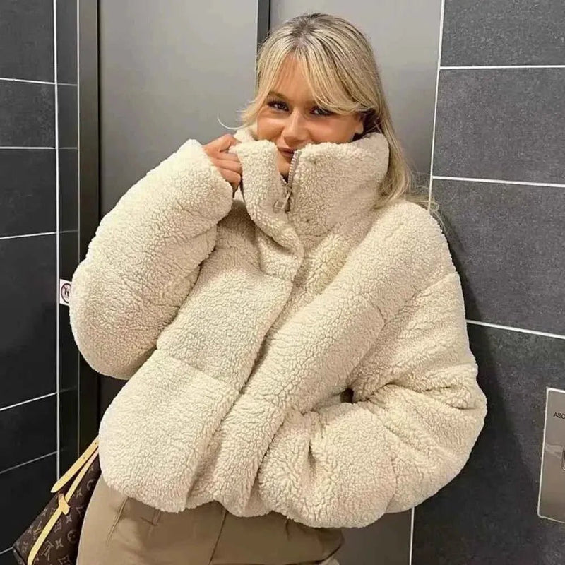 Léa – Super Soft Teddy Jacket with Stand Collar & Oversized Fit