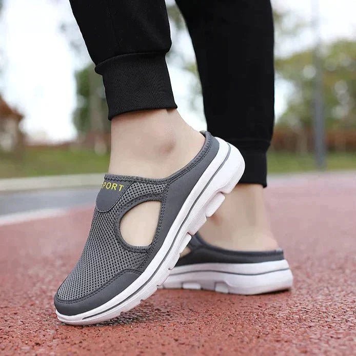 Lightweight Women's Clogs with Comfort Insole