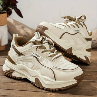 Leonie – Freizeitsneaker in Creme - Schwarz mit Struktursohle - Cecile LavelleCreme
