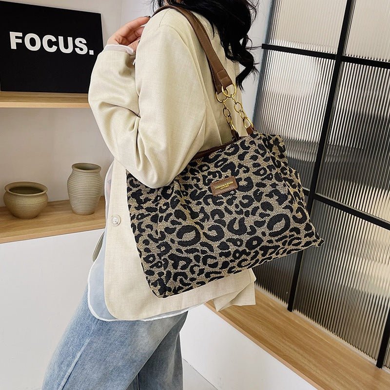 Lina – Shopper Bag with Leopard Print & Faux Leather Handles