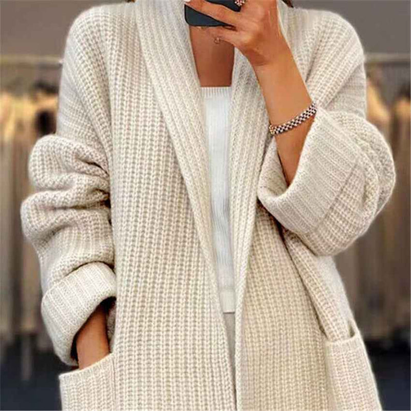 Lockere Strickjacke im Longcut