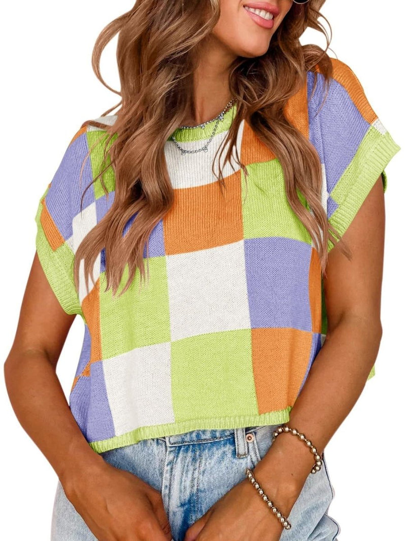 Lotta – Checked Knit Crop Top with Oversized Box Pattern