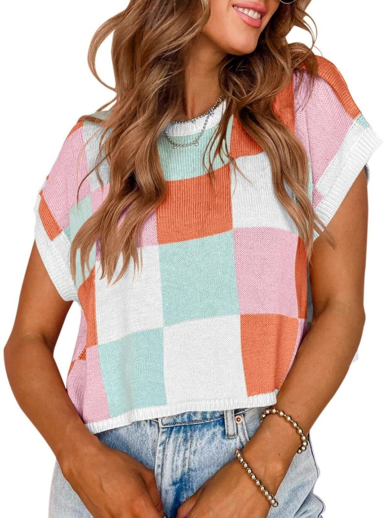 Lotta – Checked Knit Crop Top with Oversized Box Pattern