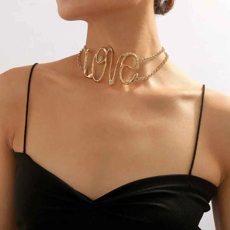 Love Statement Choker – Gold-plated necklace with chain detail