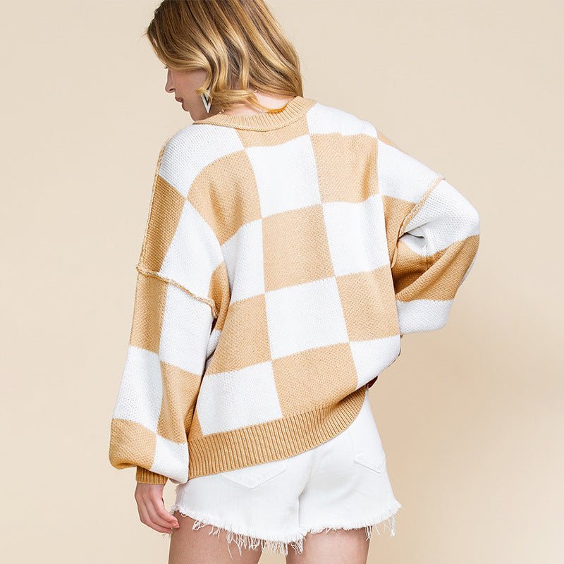 luna – checkered oversized knit sweater in camel and white