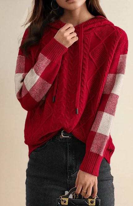 Lina – Oversize Strick Hoodie mit Zopfmuster & Karomusterärmeln für Damen