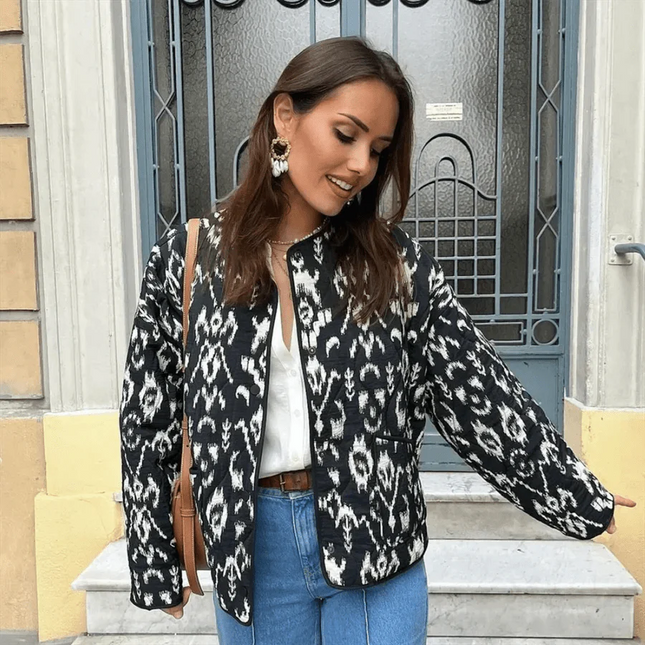 Nila – Damen Blazer mit Ikat-Muster