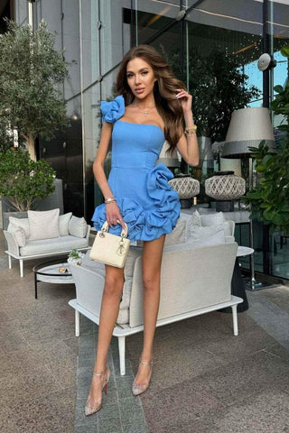 mirena – asymmetrisches minikleid mit rüschen und blumenvolants - Cecile LavelleHimmelblau