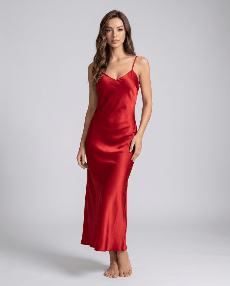 Long nightgown for women with spaghetti straps