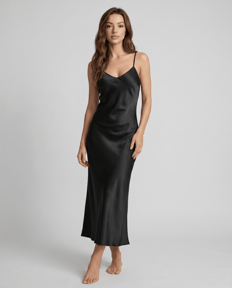 Long nightgown for women with spaghetti straps