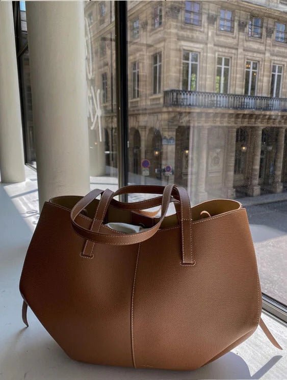alma – oversized tote bag in strukturiertem leder