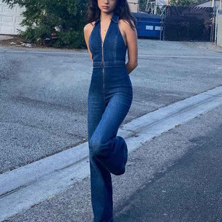 Nina – Denim - Jumpsuit mit Neckholder und Reißverschluss in dunkler Waschung - Cecile LavelleBlau