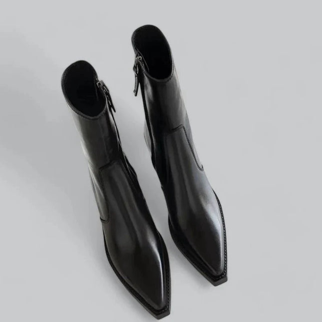 Lina – Elegante Echtleder-Stiefeletten mit Absatz & Spitz zulaufender Form