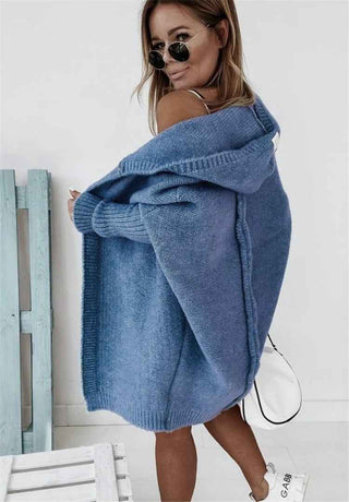 Oversize Strickjacke mit Kapuze - Cecile LavelleHellblau