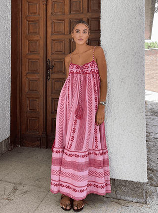 Rosa Sommer Boho Maxi Kleid Mit Muster - Cecile LavelleRosa