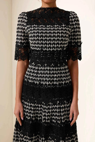 mireille – elegantes schwarzes spitzenkleid mit jacquardmuster für besondere anlässe