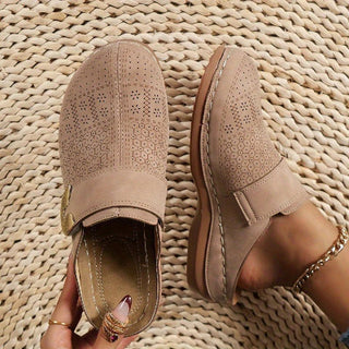 Slip - On Loafer mit Schnalle und rutschfester Sohle - Cecile LavelleBlau