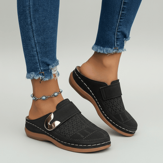 Slip - On Loafer mit Schnalle und rutschfester Sohle - Cecile LavelleSchwarz