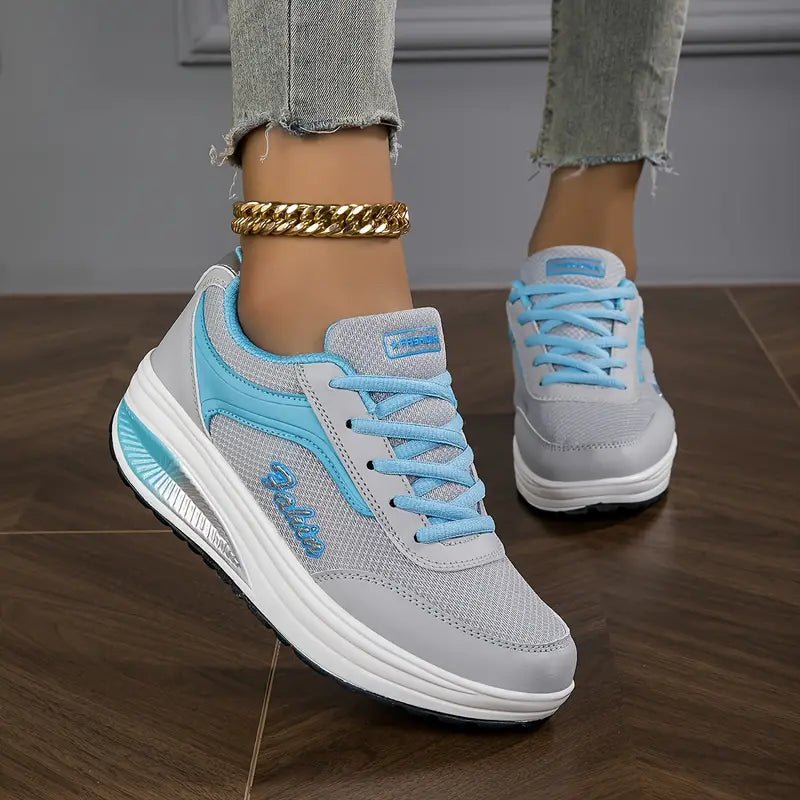 Women's platform sneakers with laces, comfort