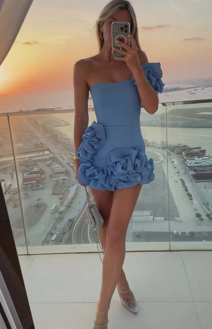 mirena – asymmetrisches minikleid mit rüschen und blumenvolants