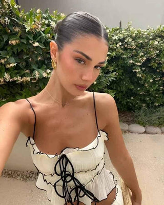 Sofia – Zweiteiliges Boho - Set mit Rüschen und Schnürdetails - Cecile LavelleWeiß