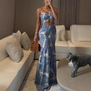 Sommer Maxikleid mit floralem Muster und Cut - Out - Cecile LavelleBlau