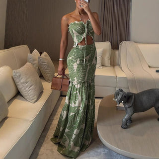 Sommer Maxikleid mit floralem Muster und Cut - Out - Cecile LavelleGrün