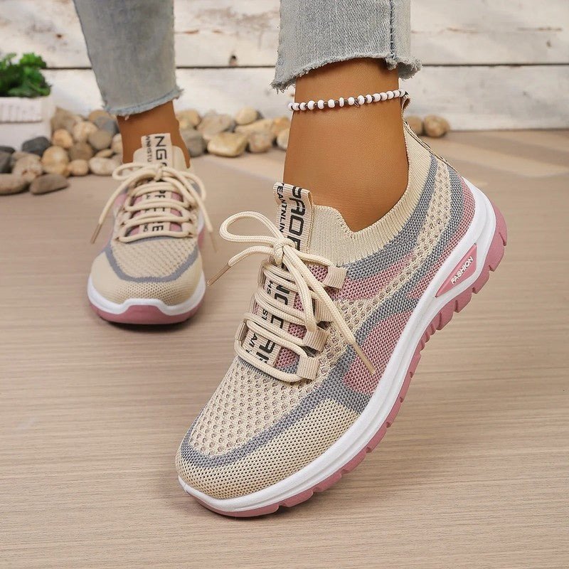 Sportiga sneakers med komfortsula för dam