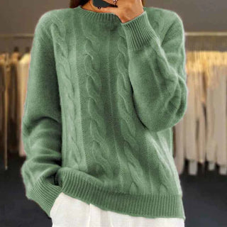 Weit geschnittener Pullover mit Zopfmuster