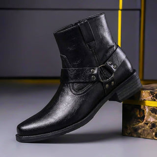 Stiefel Herren Mit Metallelementen in Obsidianschwarz