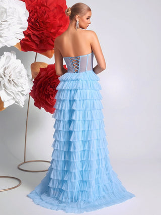 Trägerloses Maxikleid mit Rüschen für Hochzeitsgäste - Cecile LavelleHimmelblau