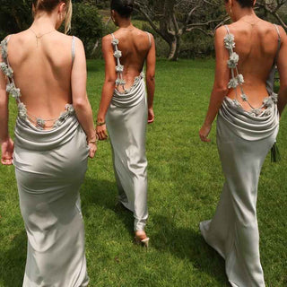 Amélie – Rückenfreies Maxikleid mit floraler Verzierung