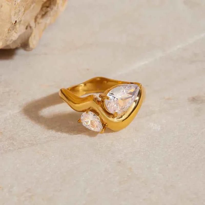 Gold Teardrop Engagement Ring