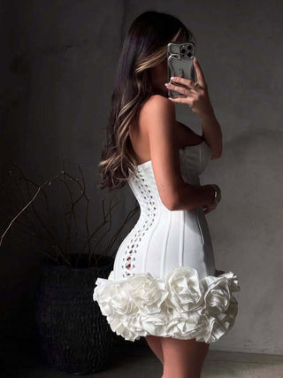 Weißes Corsagen Minikleid mit Blumenapplikation - Cecile LavelleWeiß