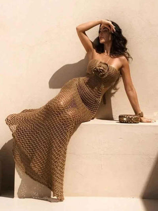 Yara – Rückenfreies Häkelkleid im Boho - Stil mit Blüten - Detail - Cecile LavelleKhaki